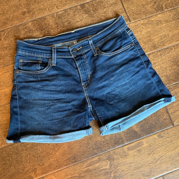 Levi’s Dark Wash Jean Shorts, 28 EUC - Picture 1 of 5